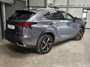 181-LEXUS NX-300 H SPORT HYBRID - Image 4