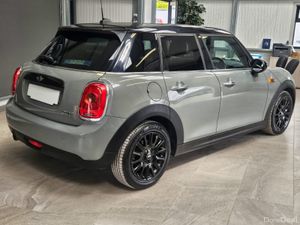 17 MINI COOPER 1.5 PETROL - Image 2