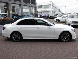 E220D AVANTGARDE AMG 4DR SALOON AUTOMATIC // STUNN - Image 3