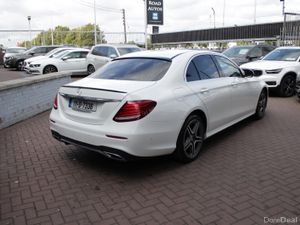 E220D AVANTGARDE AMG 4DR SALOON AUTOMATIC // STUNN - Image 4
