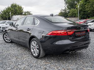 Jaguar XF 2019 - Image 2