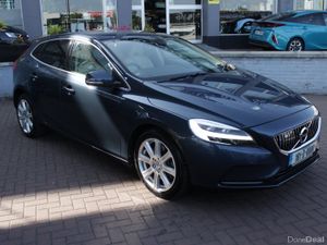 2018 VOLVO V40 D4 INSCRIPTION 5DR HATCHBACK AUTO - Image 2