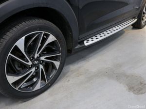 Hyundai Tucson PREMIUM 1.6L DIESEL SUV - Image 3