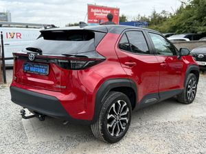 2023 Toyota Yaris Cross 1.5 HYBRID LUNA SPORT AUTO - Image 3