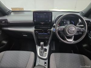 Toyota Yaris Cross 1.5 Hybrid Luna Sport - Image 4