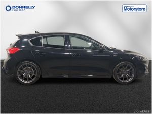 Ford Focus Hatchback ST-Line Edition - Image 4