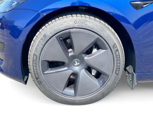 Tesla Model 3 Rear Wheel Drive - Image 4