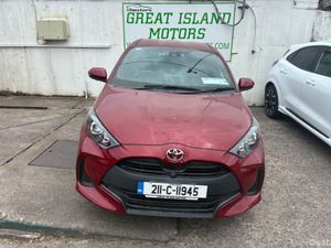 Toyota Yaris 5BA-MXPA10 5DRS - Image 4