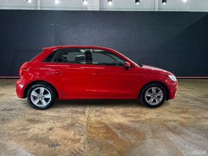 Audi A1 1.0 TFSI AUTOMATIC - FACTORY ALLOYS - FLAT - Image 2