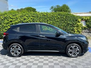 Honda Vezel 1.5 HYBRID AUTO // DIAMOND CUT ALLOYS - Image 2