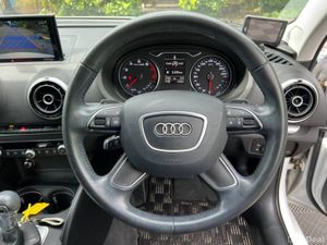 Audi A3 S-LINE PACK 1.4 TFSI AUTO // FULL SERVICE - Image 4