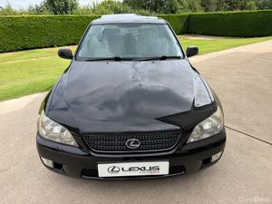 2003 LEXUS IS200 SE | SUNROOF | BLACK HALF LEATHER - Image 4
