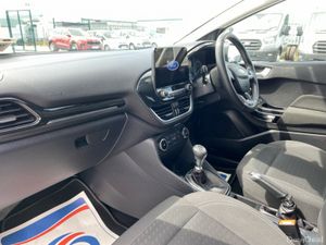 Ford Fiesta Titanium - Image 3