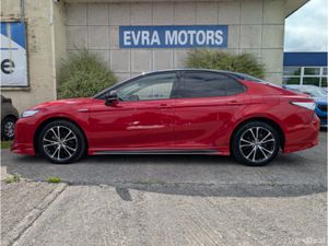 Toyota Camry WS AUTOMATIC HYBRID 2.5 PETROL //REVE - Image 4