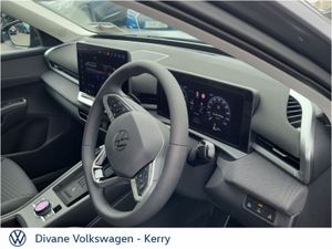 Volkswagen T-Roc LIFE PLUS 1.5 MHEV 116BHP AUTO - Image 4