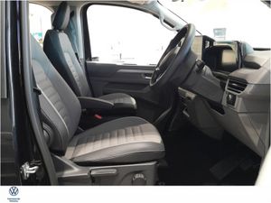 Volkswagen Caravelle Shuttle Style LWB 218 PS Elec - Image 2
