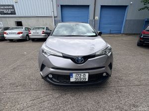 Toyota C-HR 1.8 Hybrid petrol 2017 - Image 2