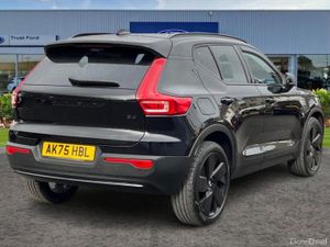 Volvo XC40 Plus Black Edition - Image 4
