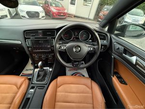 Volkswagen Golf ONLY 28,887KM !! TAN LEATHER HIGHL - Image 2