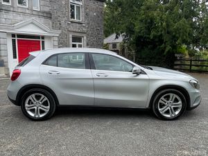 Mercedes-Benz GLA 200 Automatic 151 - Image 2