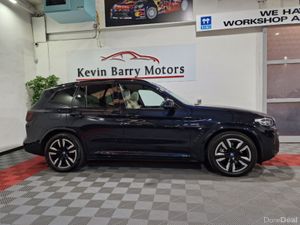 BMW iX3 M SPORT (PAN ROOF / OYSTER LEATHER) AUTOMA - Image 4