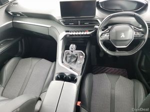 Peugeot 5008 1.2 PureTech 130bhp Allure - Image 4