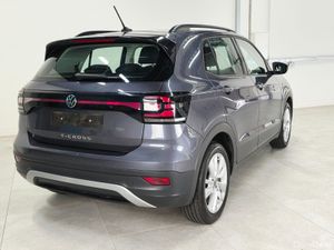 1.0 TSi SE - 1 Owner, Full VW Service History - Image 4