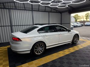 Volkswagen Passat 172 2.0Tdi R-Line Auto Pan Roof - Image 4