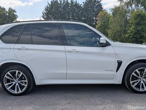 BMW X5 M-SPORT/4 WHEEL DRIVE/ AUTO/2018 - Image 4