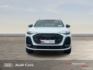 Audi Q5 E-HYBRID 220KW QUATTRO S-LINE WITH BLACK S - Image 3