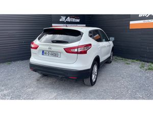 Nissan Qashqai 1.2 DIG-T ACENTA PREMI PREMIUM - Image 4