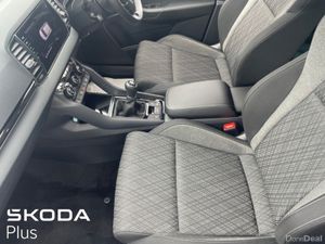 Skoda Karoq STYLE 2.0 TDI 115HP 5DR - Image 4