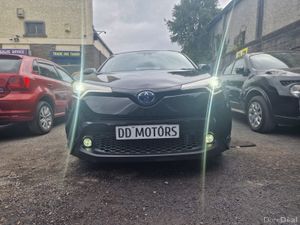 Toyota C-HR 2017 SELF CHARGING HYBRID TOP SPEC - Image 4