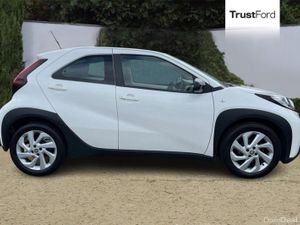 Toyota Aygo X Pure - Image 3