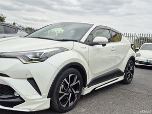 Toyota C-HR Sports G Leather Specs - Image 3