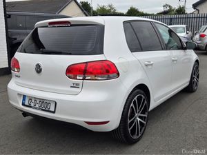 Volkswagen Golf 1.2 AUTO COMFORTLINE - Image 4