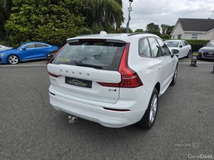 Volvo XC60 Momentum - Image 4