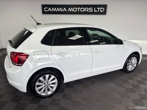 Volkswagen Polo 2019 VOLKSWAGEN POLO HIGHLINE* - Image 4