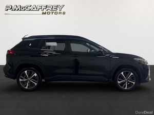 2022 Toyota Corolla Cross Z 1.8 Hybrid, Sunroof - Image 4