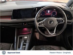 Volkswagen Golf 2.0 TDI 150HP R-Line DSG *sunroof - Image 3