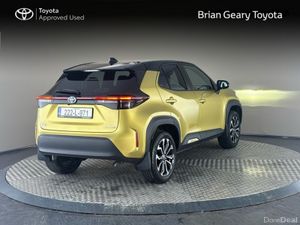 Toyota Yaris Cross HYBRID LUNA SPORT - Image 2