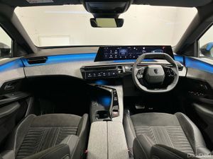 Peugeot 3008 GT 1.2 PureTech MHEV 136BHP - Reversi - Image 4