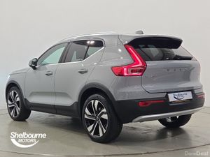 Volvo XC40 2.0 B4P Ultra Dark 5dr Auto - Image 3