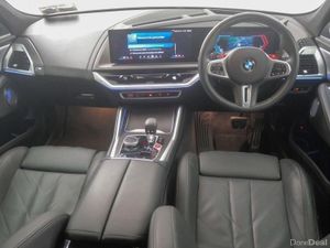 BMW XM 50e - Image 4