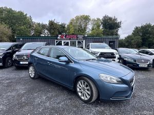 141 Volvo V40 1.6 Low Mileage - Image 3