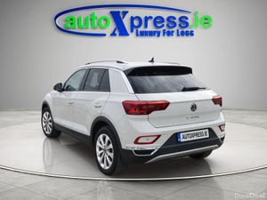 Volkswagen T-Roc 2.0 TDI STYLE, Reversing Camera, - Image 3
