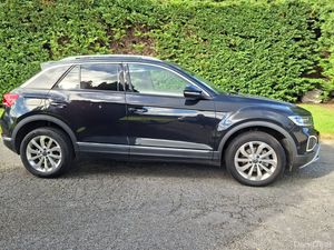 Volkswagen T-Roc 2022. 1.0L Petrol - Image 2