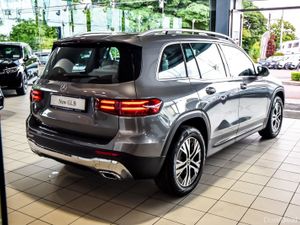 Mercedes-Benz GLB 200d 7 Seat Progressive Auto - Image 4