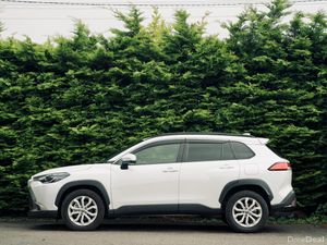 Toyota Corolla Cross Hybrid 2022 | Ultra Low Miles - Image 2
