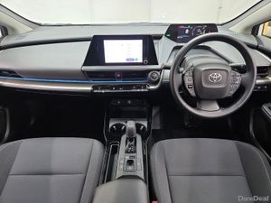Toyota Prius 2.0 Litre Plug-in Hybrid (223 hp) - Image 4